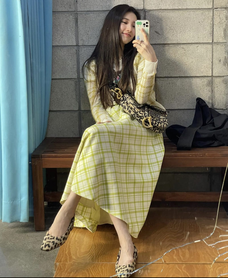 수지 사복 패션