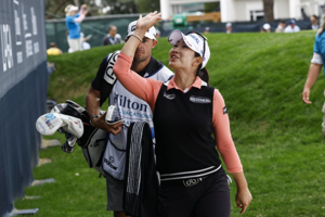 김아림 LPGA 선두 프로 퍼터 우승 상금 골프 클럽 골프화 고향 일정 한국 선수 순위 프로필 홀인원 세계랭킹