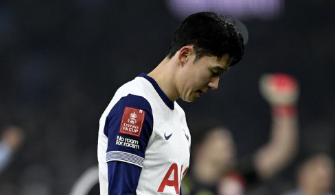 손흥민 무관 탈출 토트넘 EFL컵 FA컵 연속 탈락 유로파리그