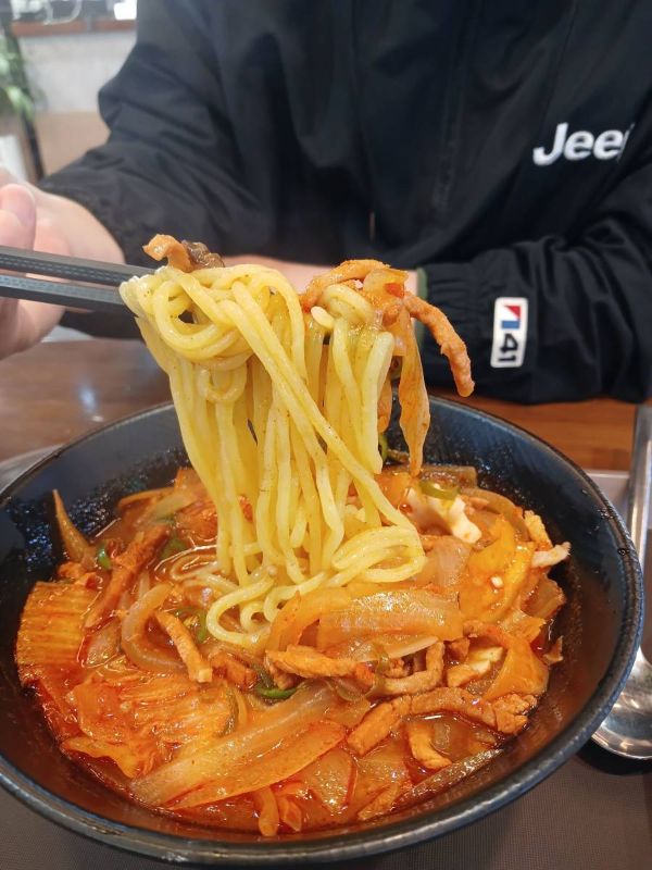 봉차우 짬뽕 한젓가락