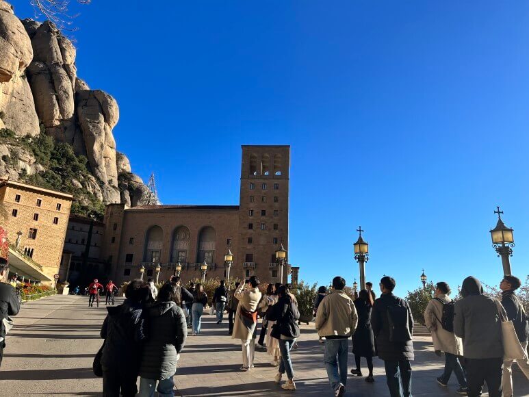 몬세라트 수도원