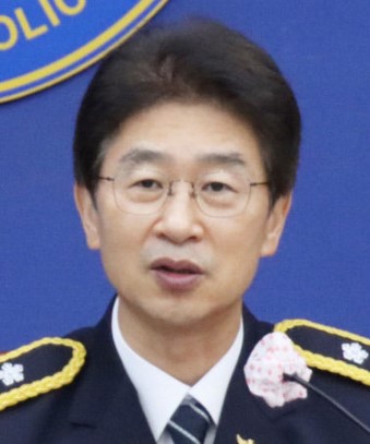 김봉식 프로필 나이 고향 학력 재산 치안정감 경력