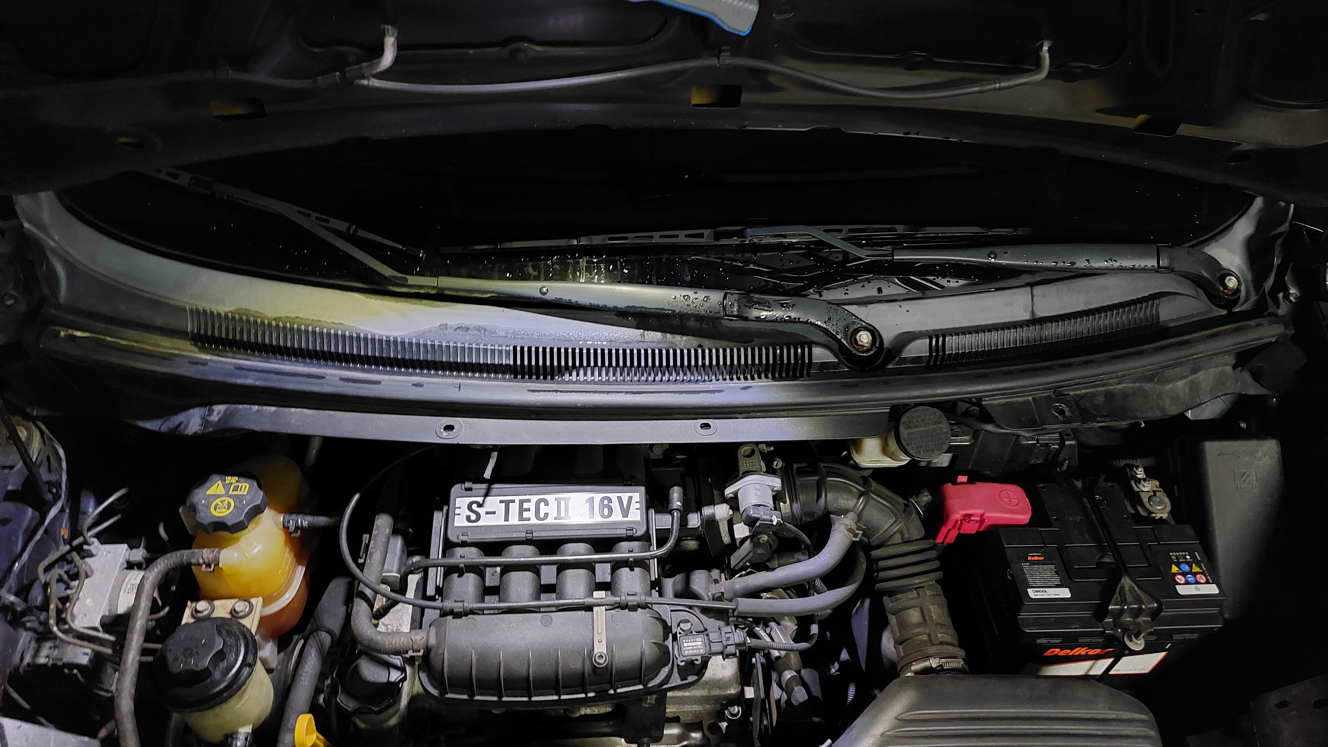 쉐보레 스파크 엔진룸 사진