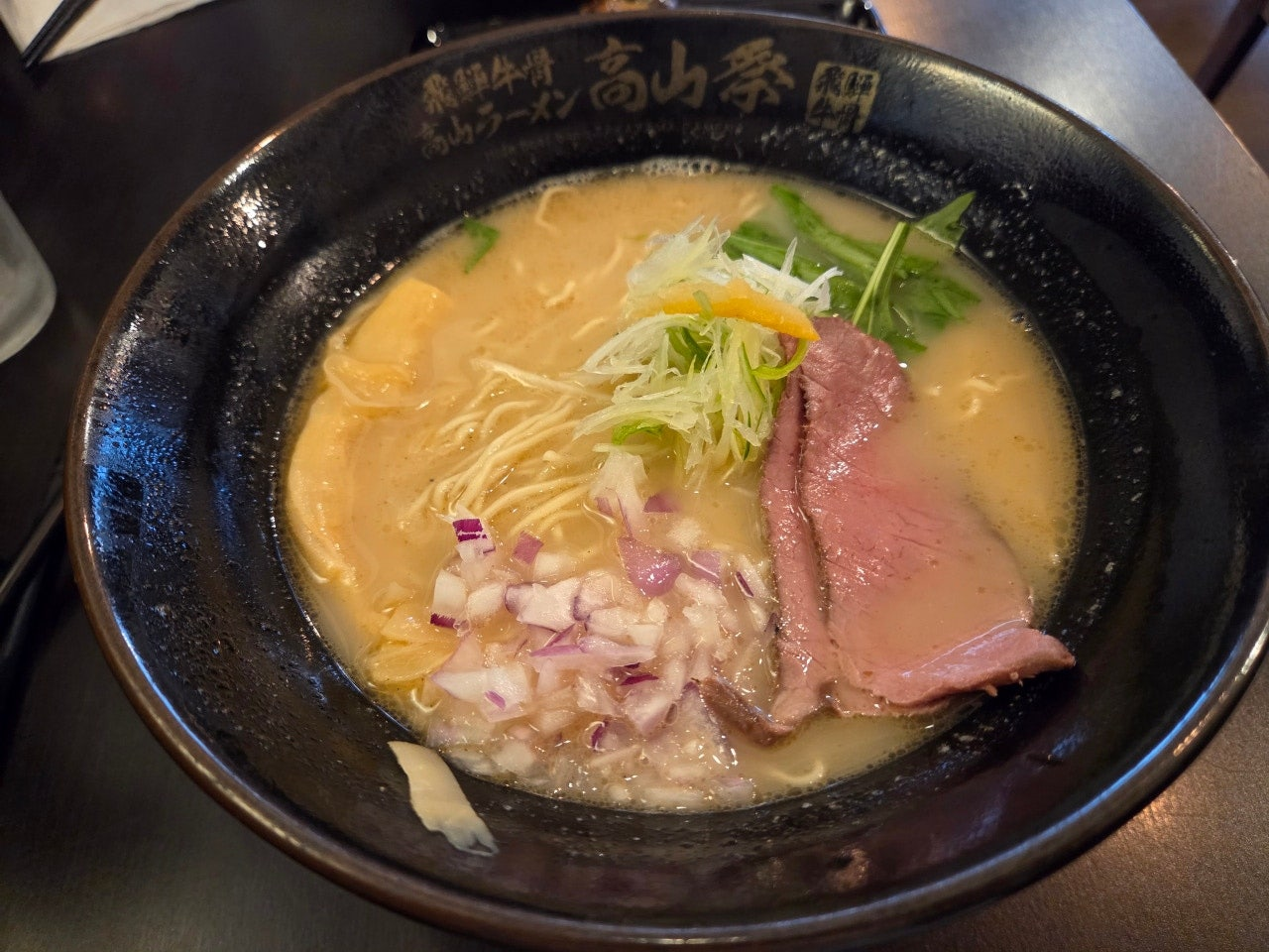 다카야마 시라카와고 여행 중 꼭 먹어야 할 히다규 라멘 맛집

다카야마 히다규 라멘 맛집 후기｜시라카와고 가는 길 추천 식당

시라카와고 가기 전, 다카야마 라멘 마츠리 방문기｜히다규 뼈 육수 라멘

다카야마 시라카와고 투어 중 만난 인생 라멘｜히다규 라멘 마츠리

다카야마 날씨 맑은 날, 시라카와고 가기 전 라멘 마츠리 추천

다카야마 시라카와고 당일치기 코스에 딱 맞는 히다규 맛집

시라카와고 가기 전, 다카야마 히다규 라멘 한 그릇으로 든든하게