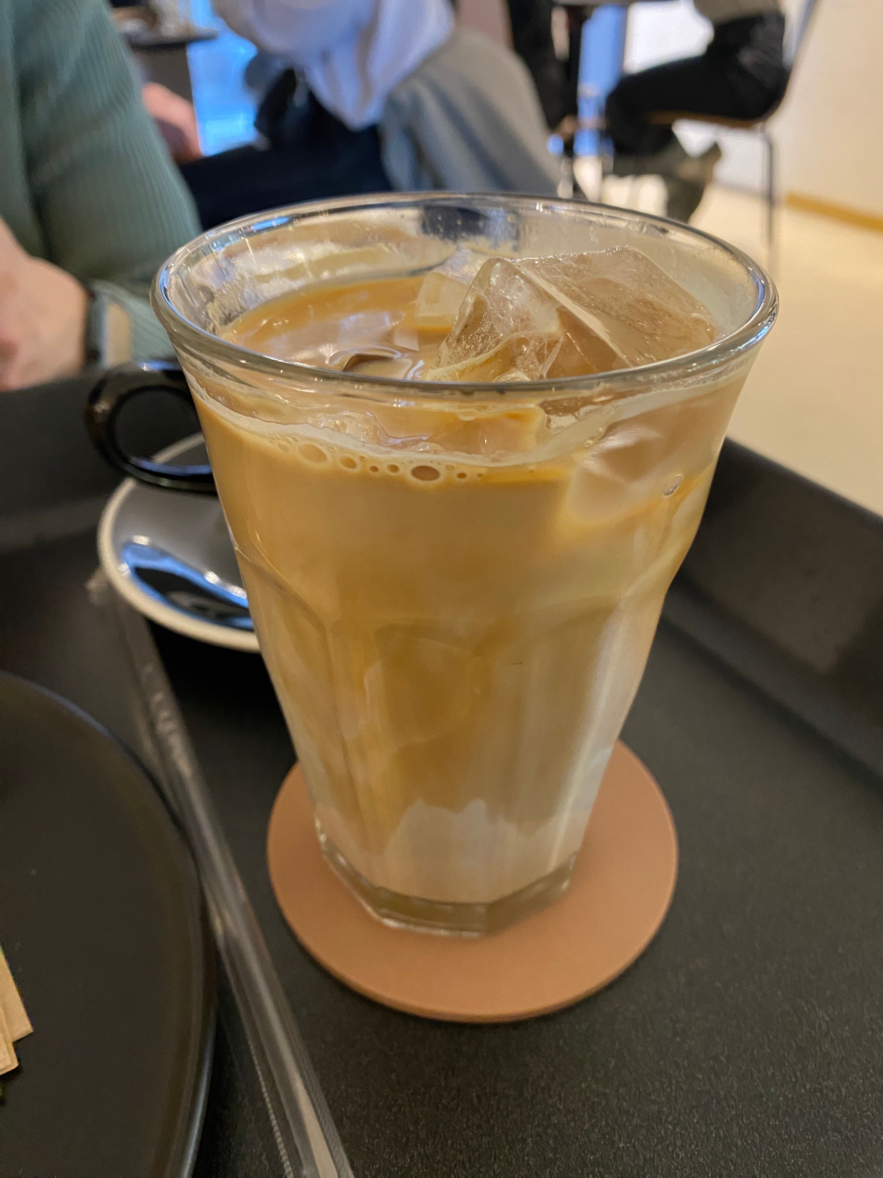 [가로수길 카페/신사 핫플 추천] 테일러커피_아직도 핫한 가로수길 카페