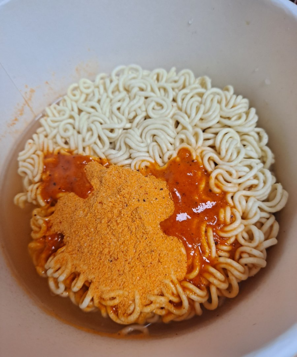 신라면 툼바 물붓다