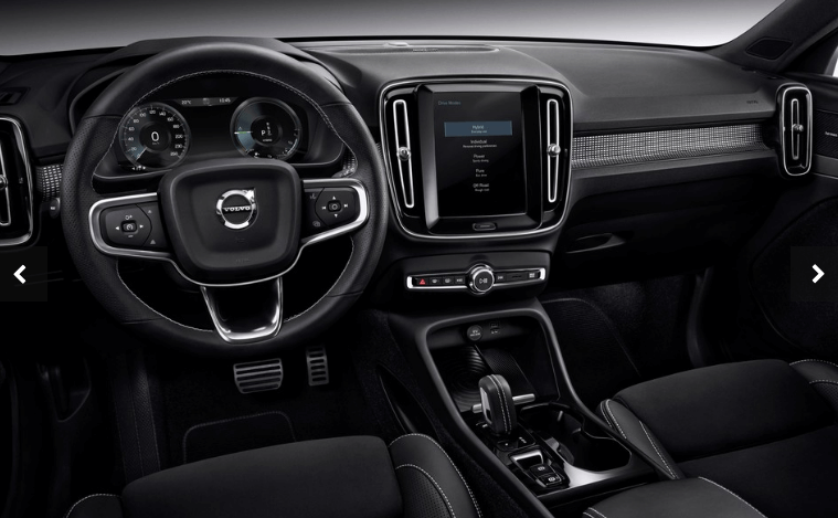 2023-볼보-XC40