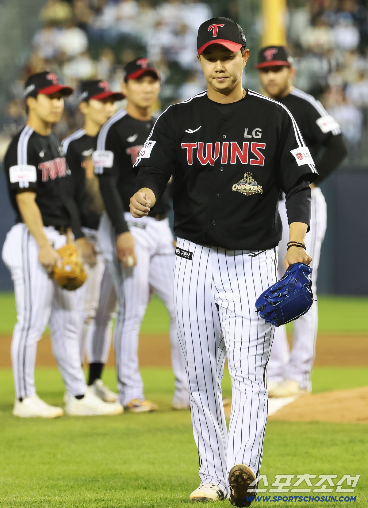 유영찬 부상 말소 및 팔꿈치 정밀 검사 일정 안내: 2026 WBC 후유증과 LG 불펜 비상 상황 총정리