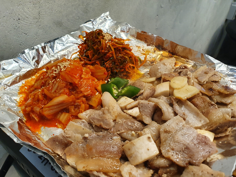 삼겹살-김치-파절이-한판