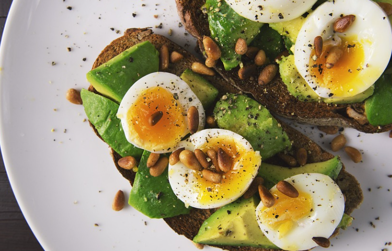 아보카도 샐러드