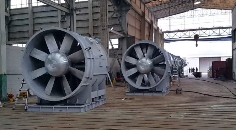 터널 축류팬은 터널 내부 공기 순환과 화재 시 연기 배출을 담당하는 핵심 환기 장치입니다. 본 글에서는 축류팬의 기능, 설치 관리 포인트, 안전성과 효율성을 종합적으로 소개합니다. 터널 환기 시스템과 안전 설비에 대해 알아보고 최적의 운영 방법을 확인하세요.