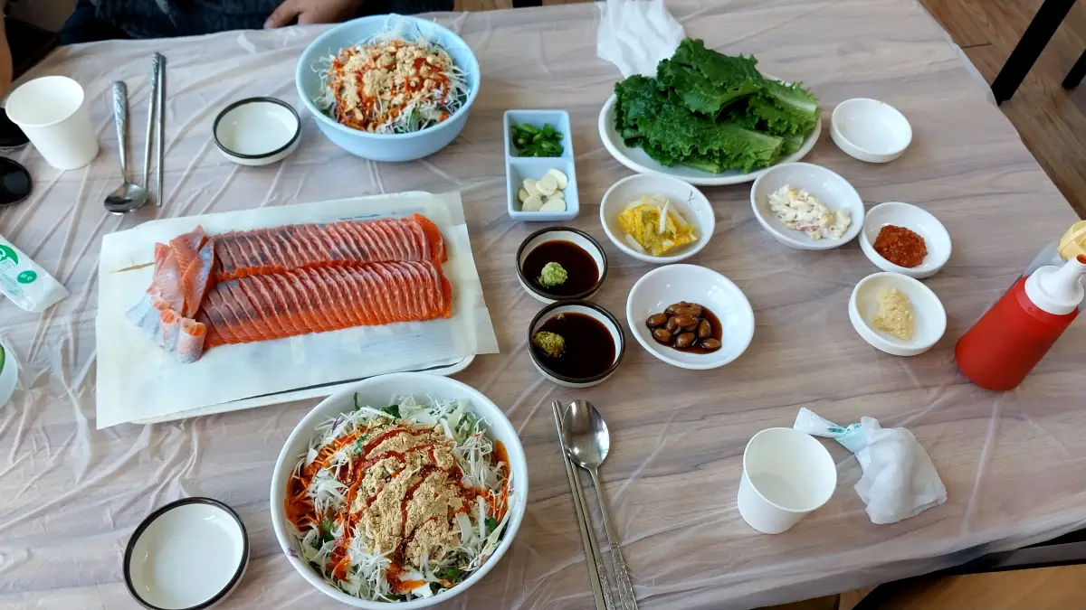 양평맛집-용골가든-송어회-상차림