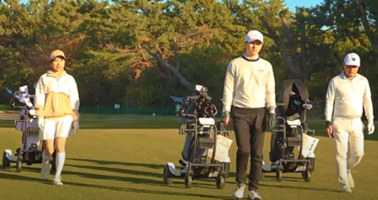 일본 현지에서 실제 활용되고 있는 &lsquo;헬로캐디&rsquo; (신세이코퍼레이션 제공)