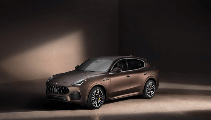 2023-마세라티-그레칼레