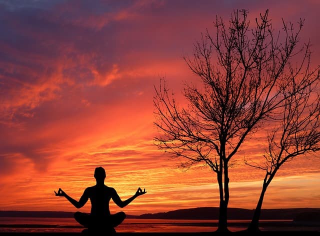 사운드 힐링과 카르마 정화 – 전생 치유 관점에서의 접근