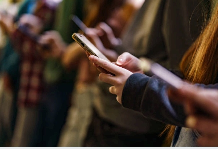 눈이 쉽게 피로해지는 이유와 하루 10분 회복법