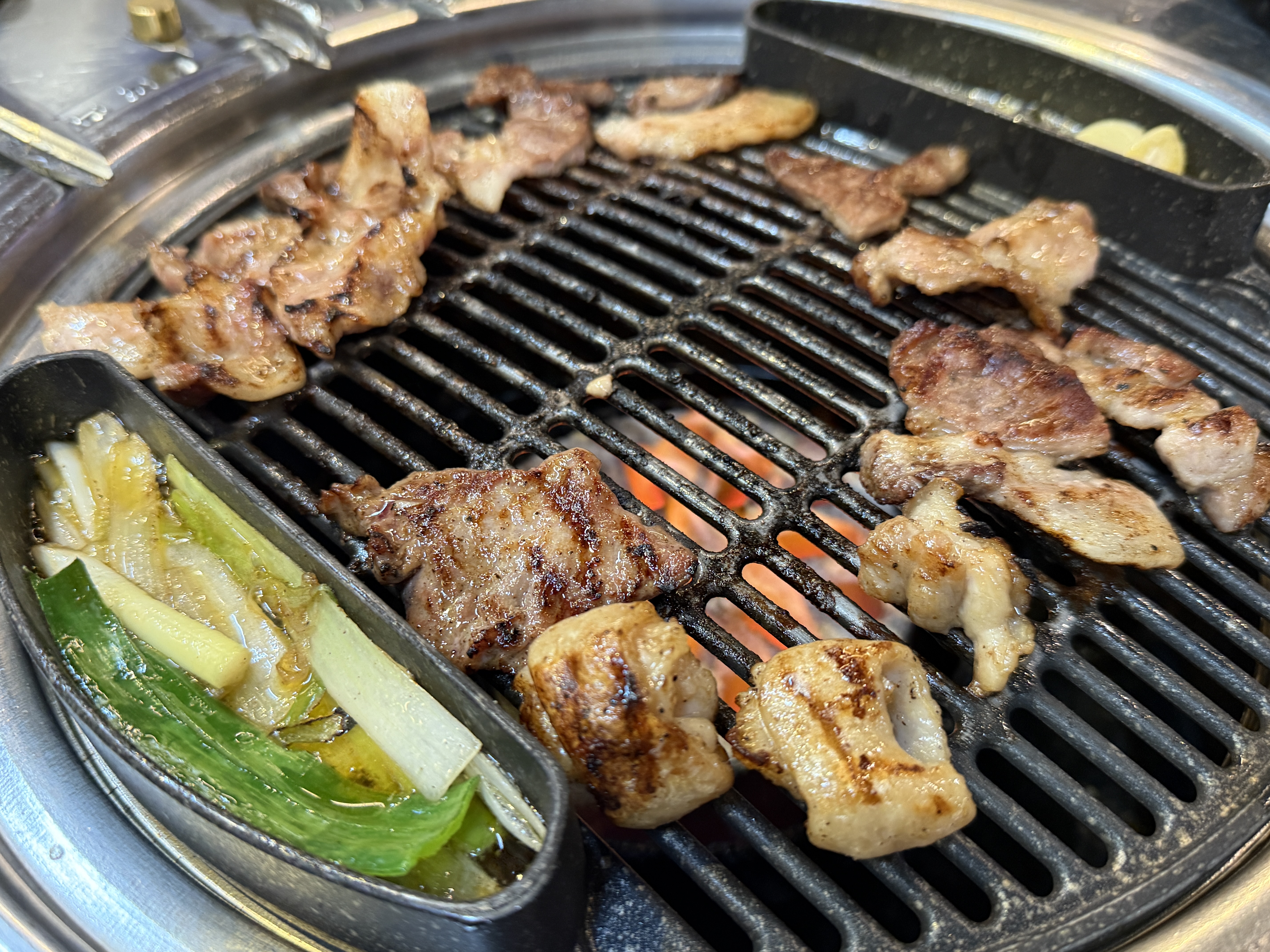 신중동 맛집 추천! 뒷고기 잘하는 통통돼지부속 내돈내산 후기