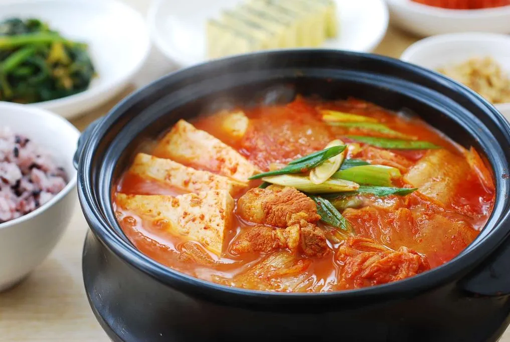 김치찌개 이미지
