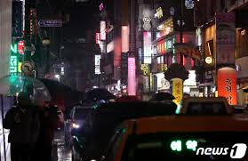 지귀연 판사 룸살롱 접대 의혹