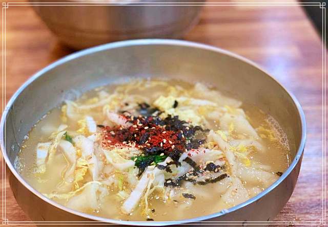 최불암 한국인의 밥상 포항 죽도시장 구수하면서도 깔끔한 칼국수 맛집