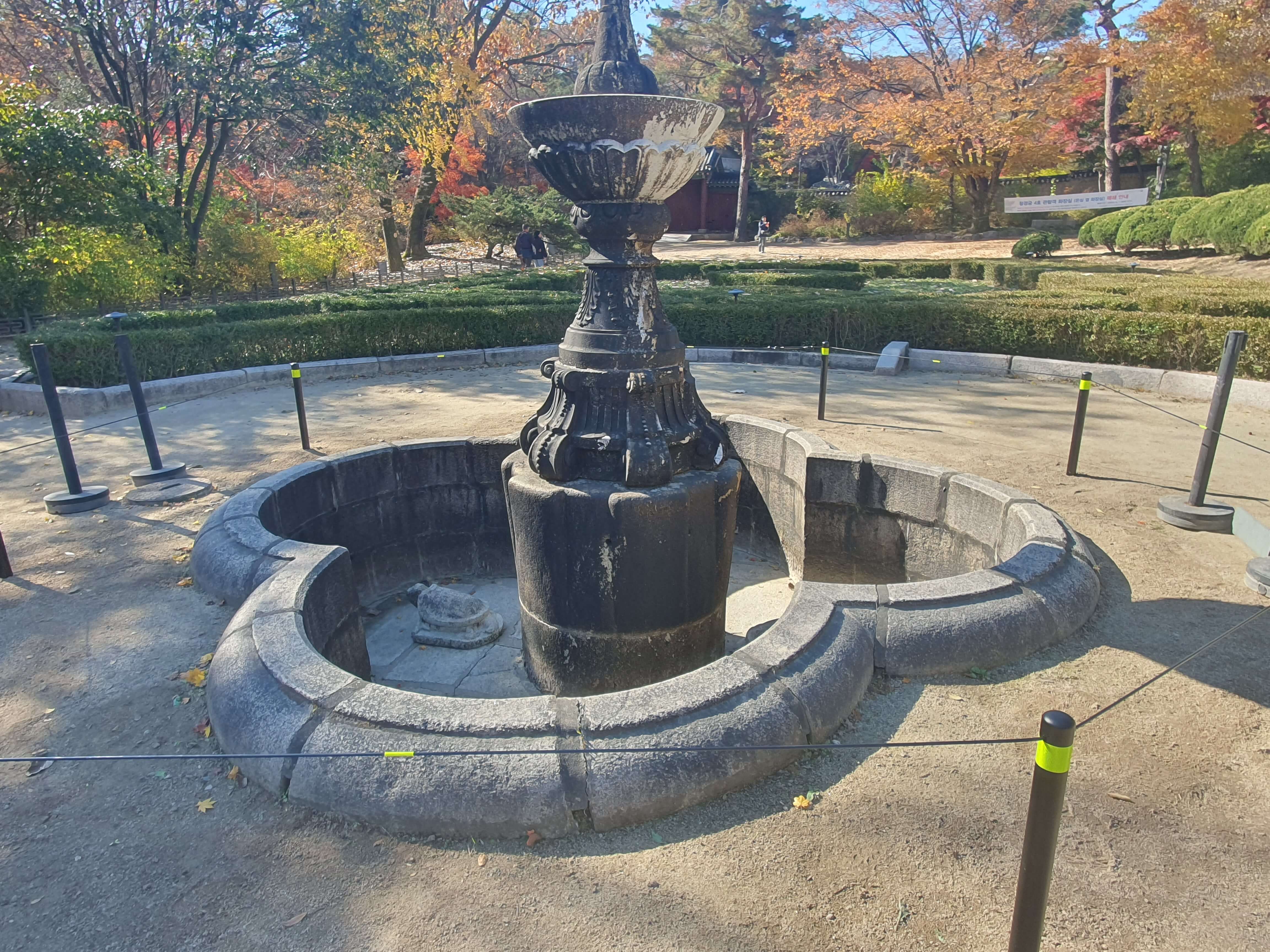 정원 사회학 관점에서 정원이 도시민의 불안을 흡수하는 방식