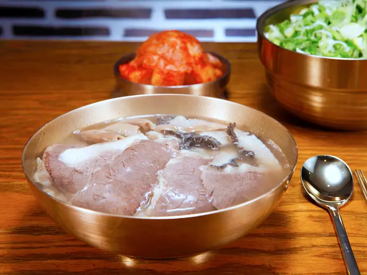 전참시 전지적참견시점 이영자 직접 끓인 보리차 청담부부 정우성 이정재 웃게한 디저트 맛집 80년 노포 방짜유기 한우 곰탕, 수육 여의도 국회의사당역 곰탕집 맛집 소개