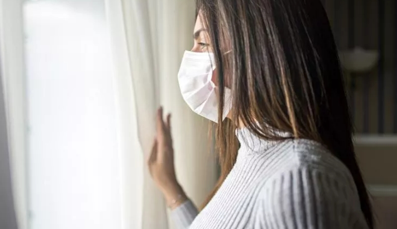 코로나 단절감의 치유...주말되면 무조건 나가라 COVID-19 pandemic significantly increased anxiety and depression in the UK