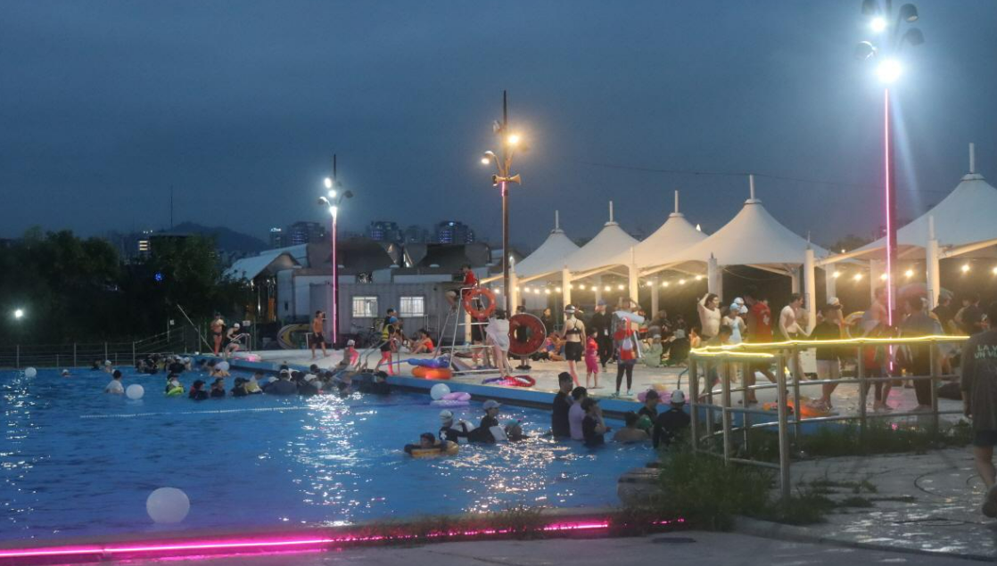 한강 수영장 야간 개장