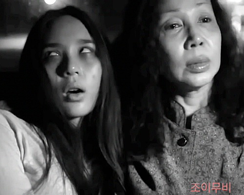 랑종에서 악령은 밍에게 깃든다. 정체는 불확실