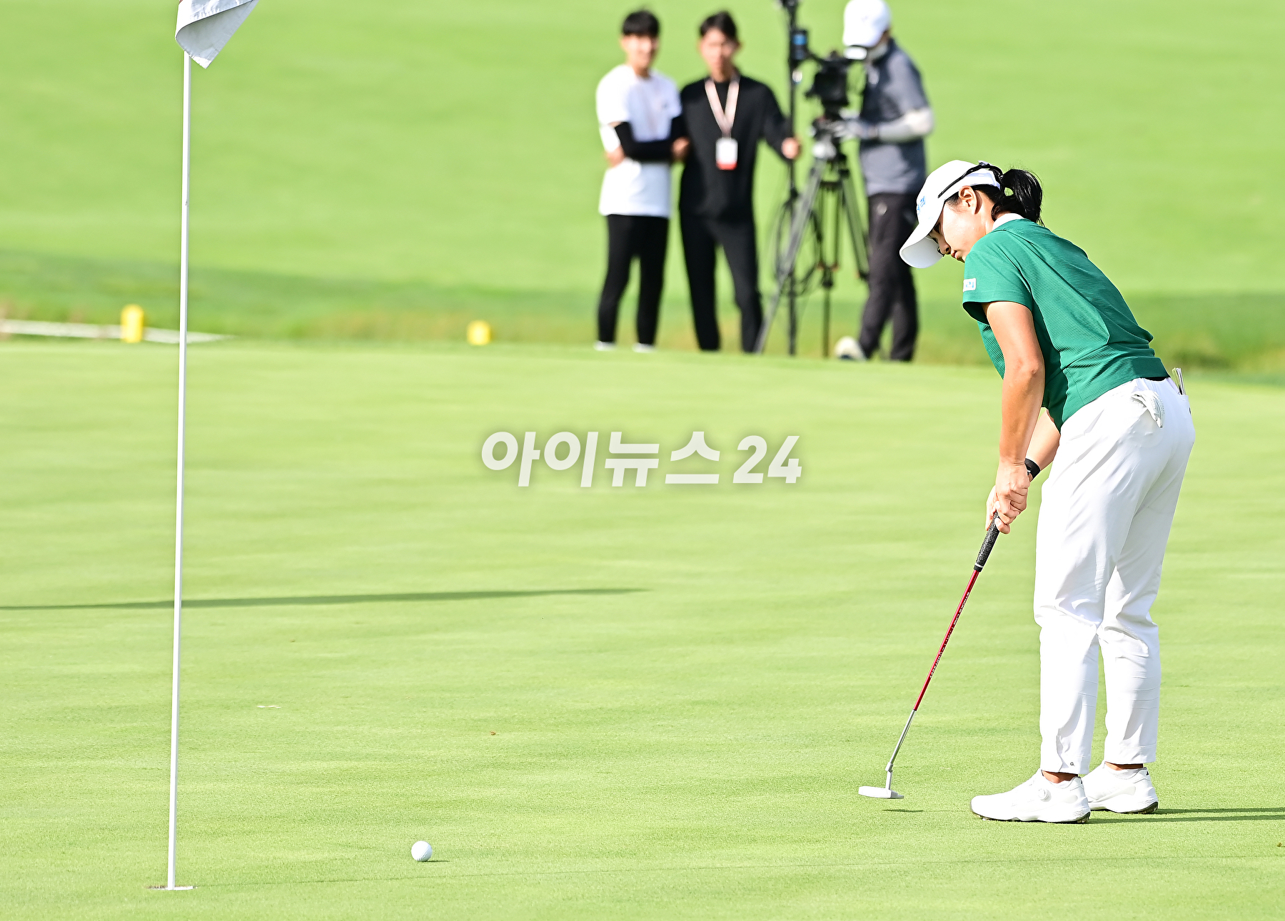 17일 인천광역시 중구 클럽72(파72ㅣ6,713야드)에서 열린 'OK금융그룹 읏맨 오픈'(총상금 8억 원, 우승상금 1억 4,400만 원) 최종 라운드에서 마다솜이 티샷을 하고 있다. [사진=곽영래 기자]