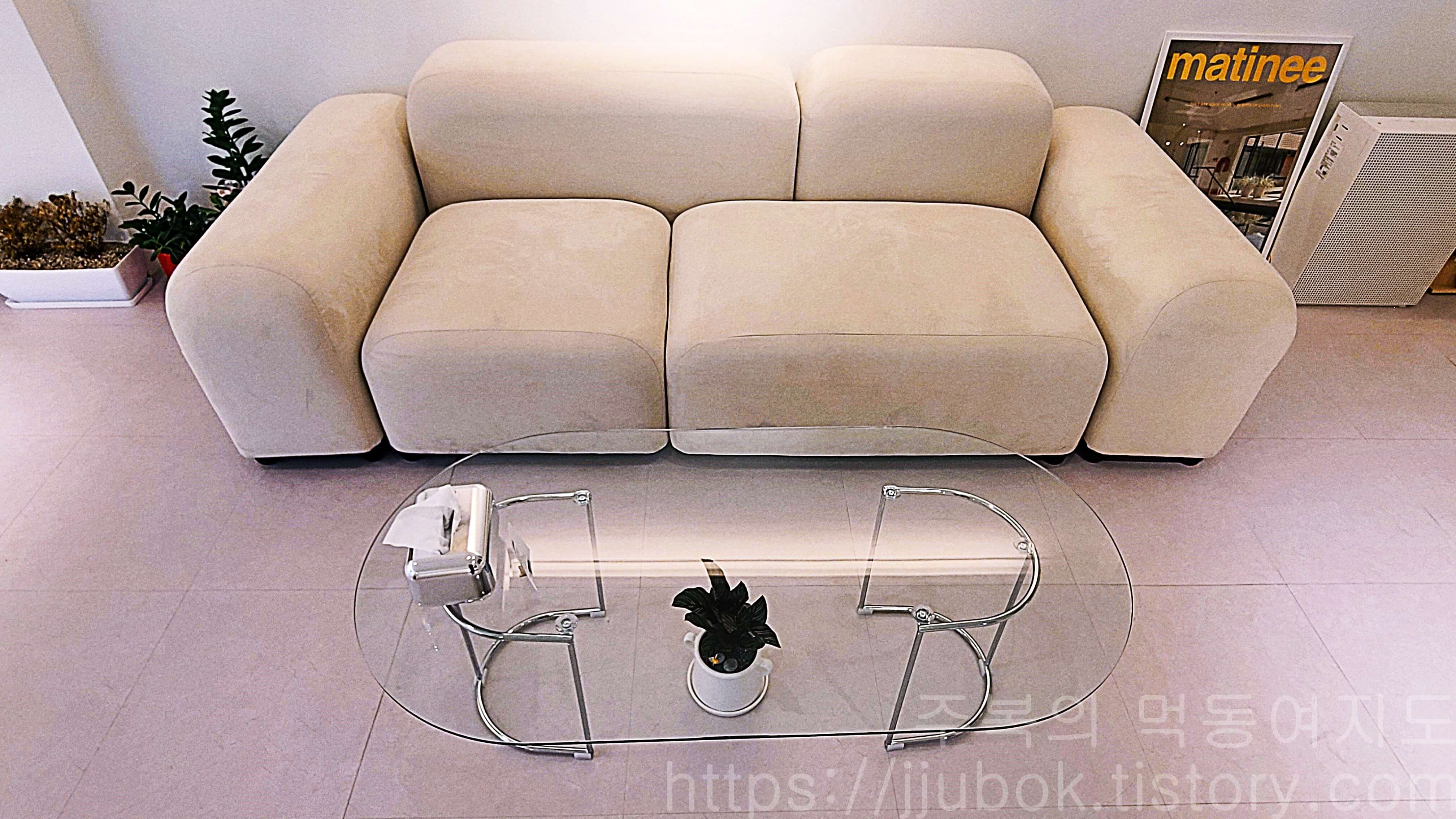 미오밀-인테리어-쇼파