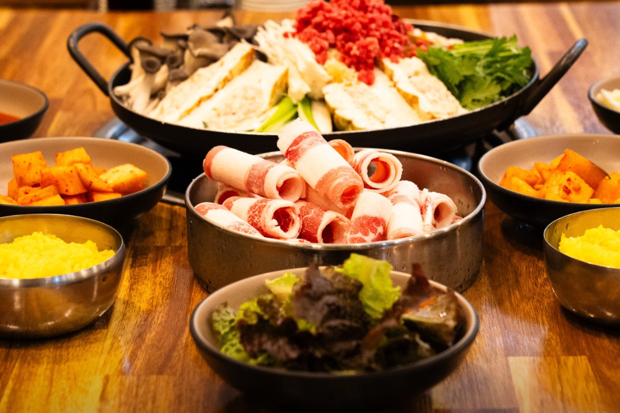 계족산 맛집 추천! 매봉식당 두부전골&middot;콩국수로 완성하는 대전 현지 한 끼