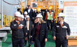 HD현대중공업과 한화오션 공동참여