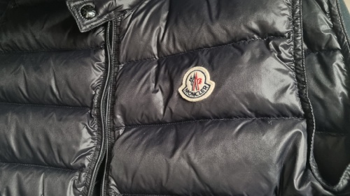 몽클레르-패딩조끼