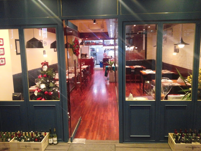 뱅뱅사거리 와인 식당 '라망드쉐프'