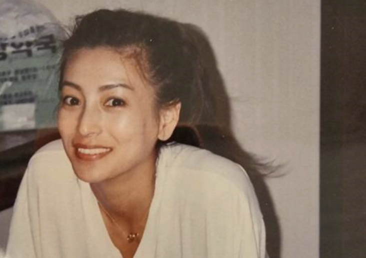 배우 황신혜