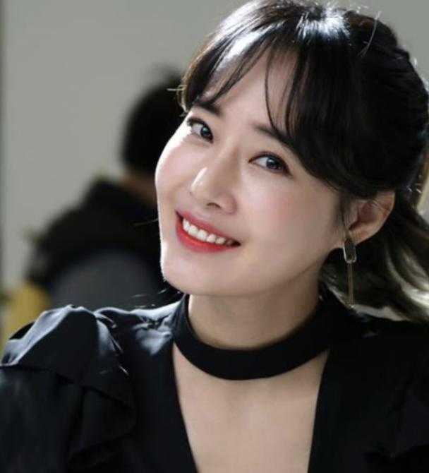 강경헌 미모
