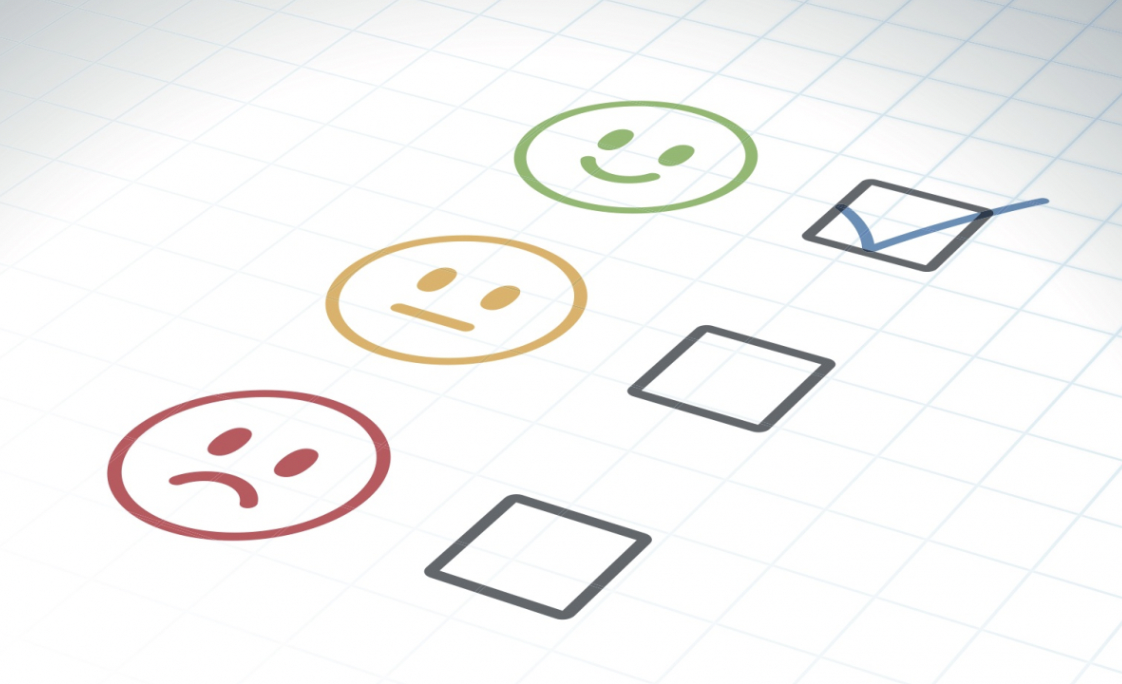 3가지 표정 옆에 체크박스가 그려져 있다