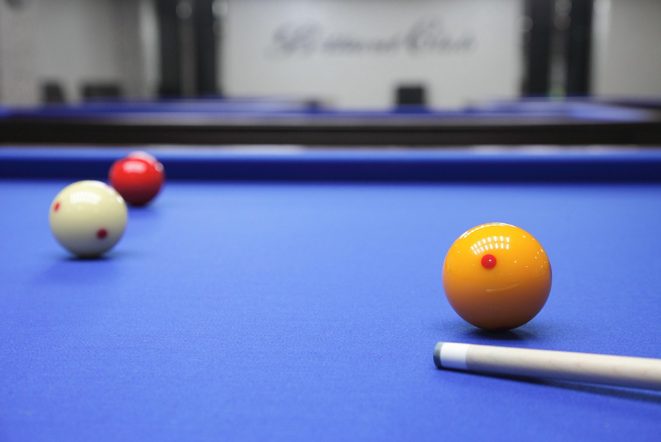 당구 큐대 고르는 방법 (+무게 및 특징)