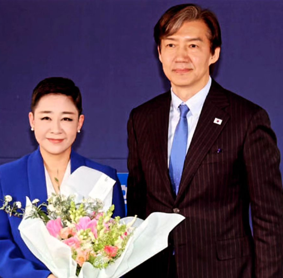 가수 리아, 정치인 김재원 [사진=김재원 인스타그램 ]