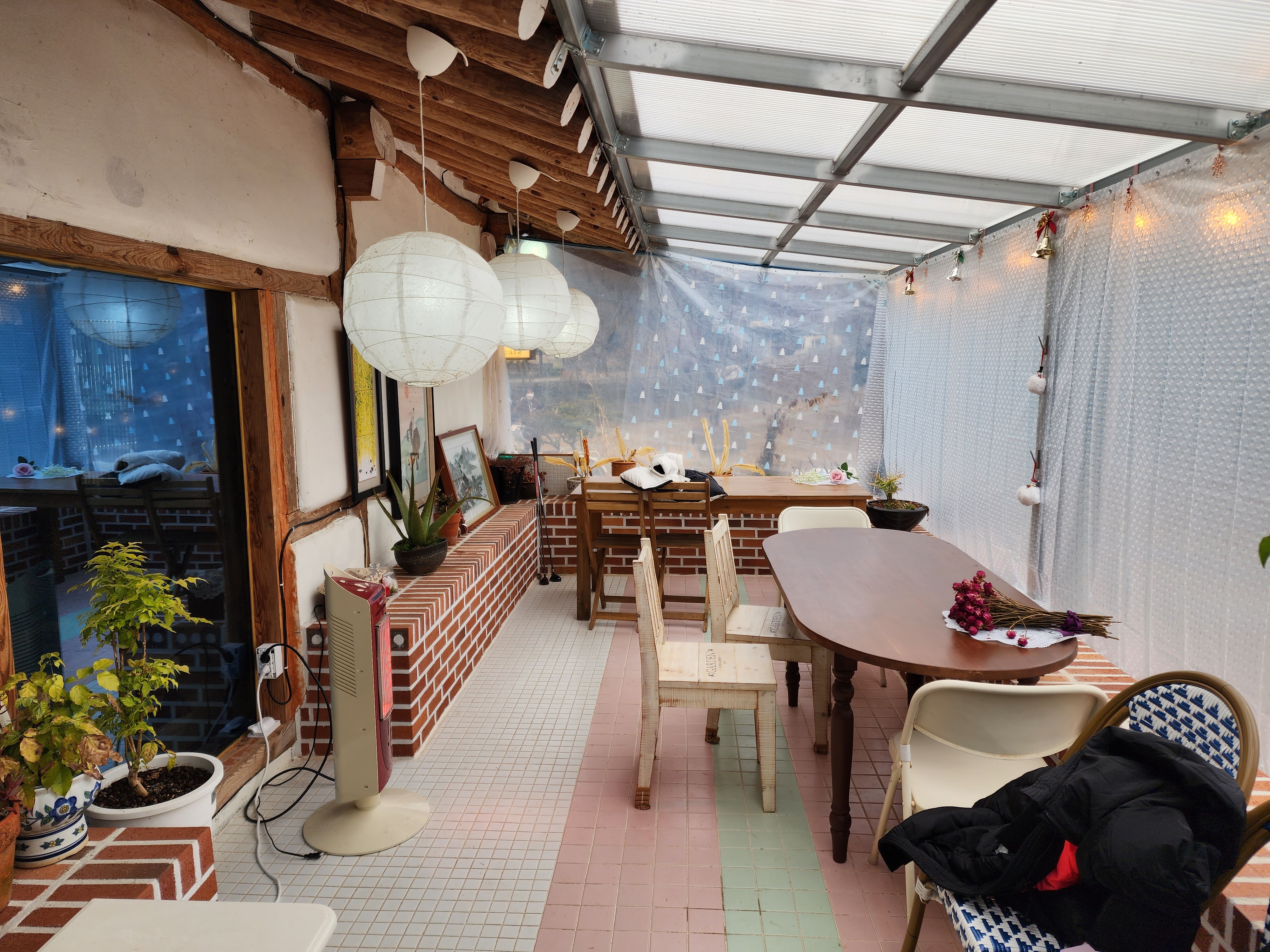 리시안셔스 카페 내부