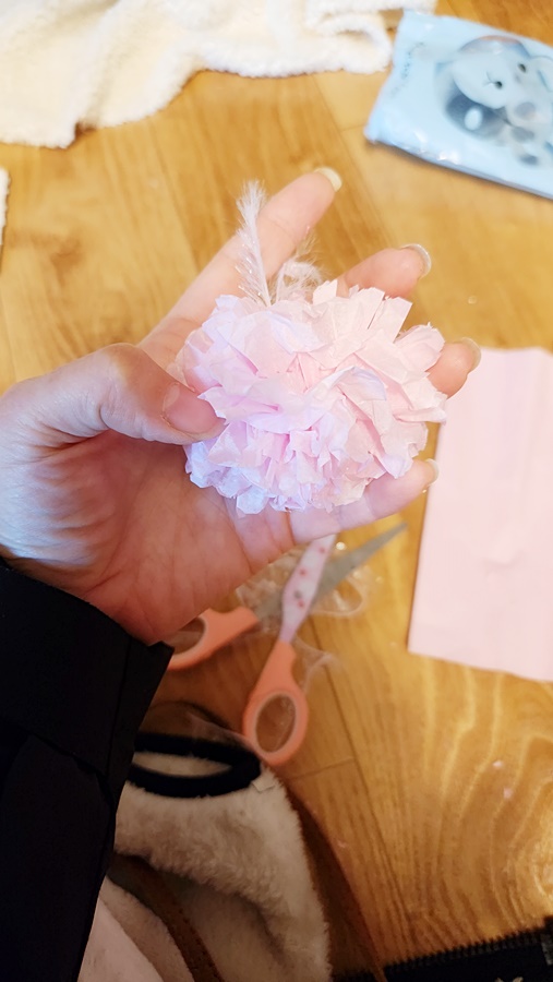 완성된 꽃볼