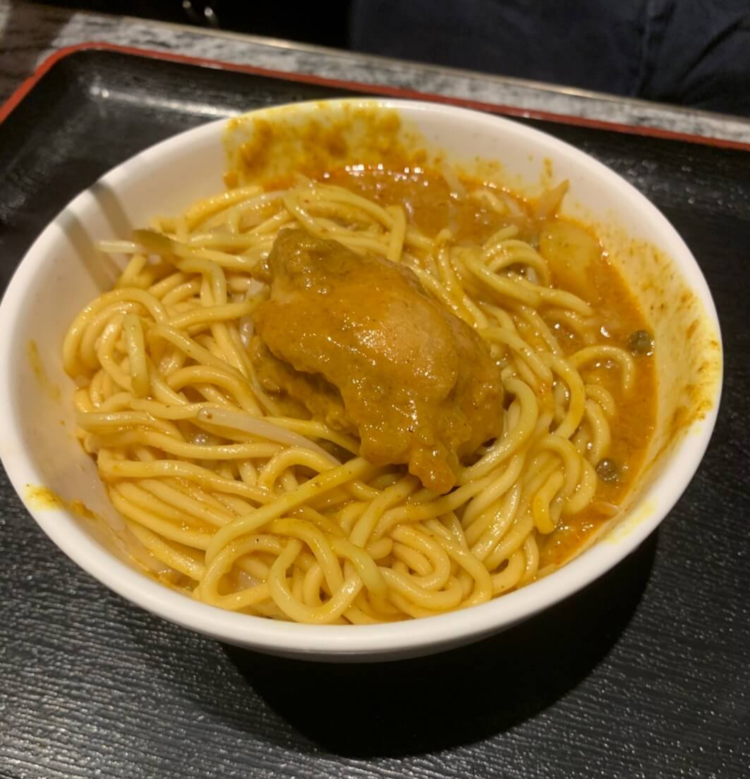 치킨-커리누들