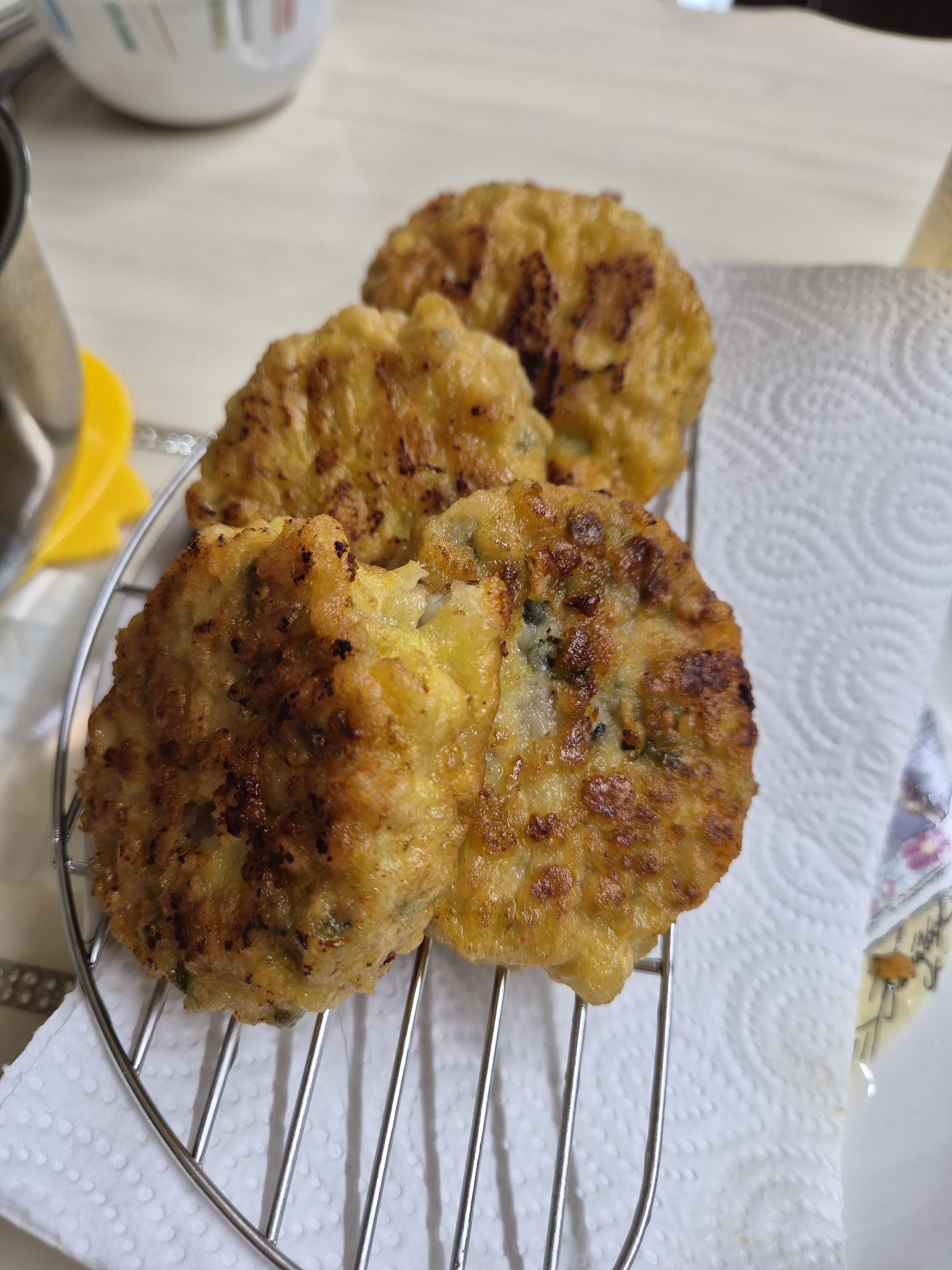 비비고 고기완자