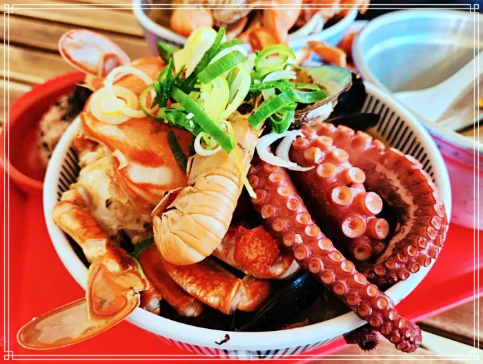 거제 망치 몽돌해수욕장 주천 맛집 오션뷰 해산물 가득 연 매출 7억 원 수제 라면