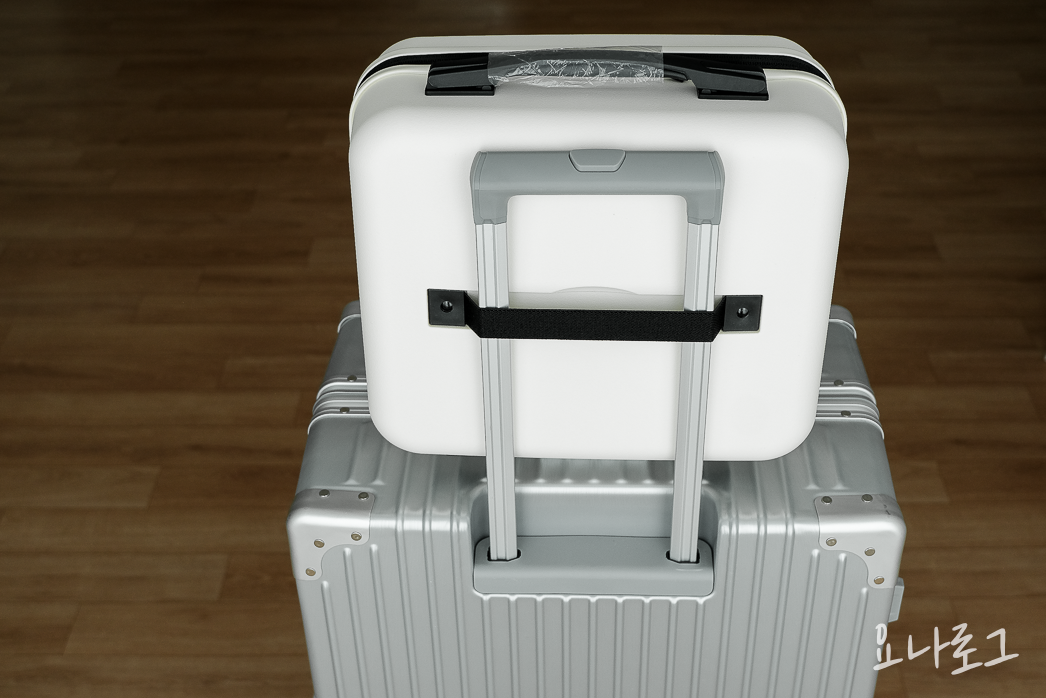 대한항공 대한항공마일리지 항공마일리지 마일리지 대한항공마일리지샵 KAL스토어 레디백 트래블레디백 대한항공레디백 여행준비 여행가방 여행가방추천 가방추천 캐리어 수트케이스 캐리어추천 에어랩 에어팟맥스 아이패드 맥북 레디백수납