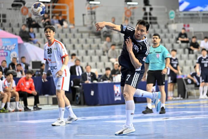 10년을 지배한 두산, 핸드볼 H리그 통합 우승 완성