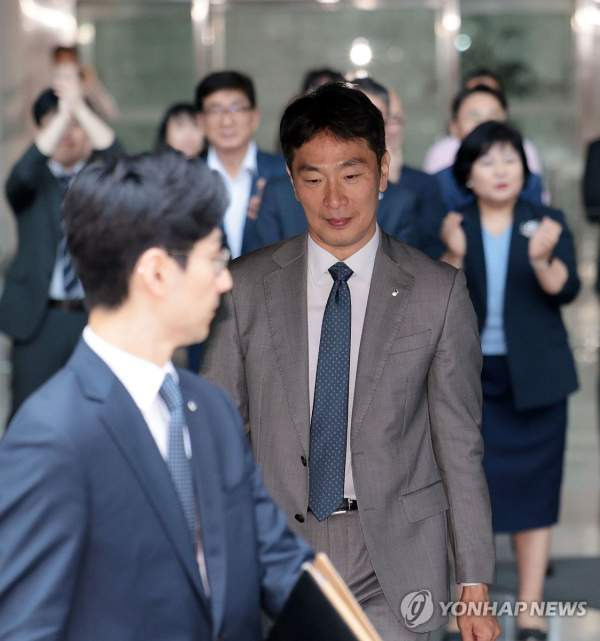 이복현 전 금감원장 업무추진비 의혹 총정리: 미슐랭 10인 식사의 진실과 정보공개 소송 결과
