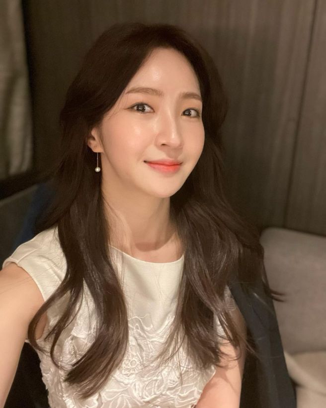 이윤정 아나운서