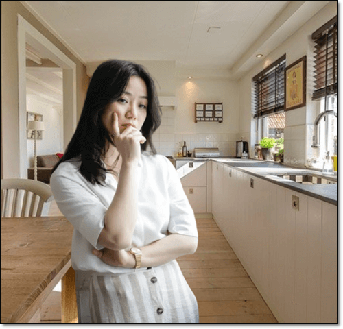 월경전증후군 여성